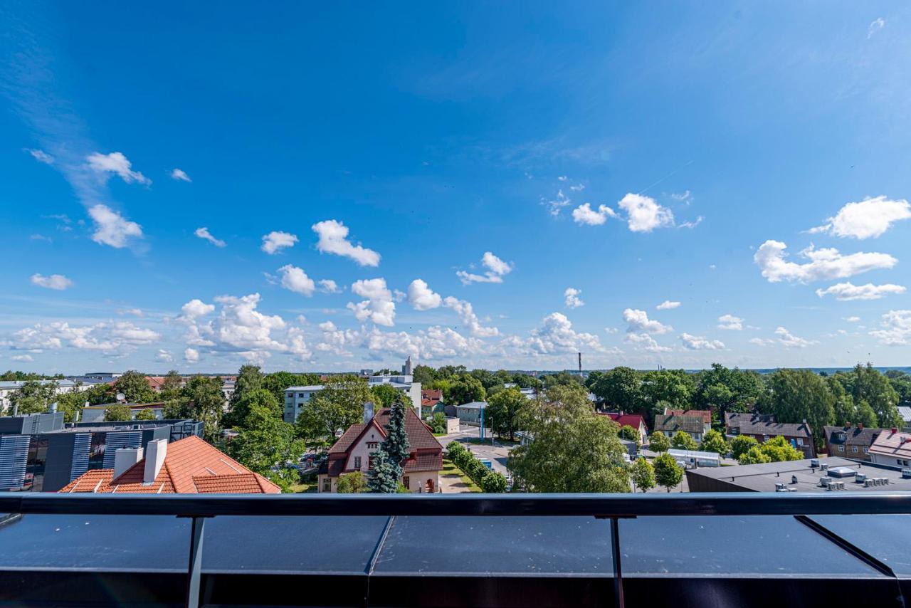 Artisa Riia Str 20B Luxury Penthouse Apartment タルトゥ エクステリア 写真