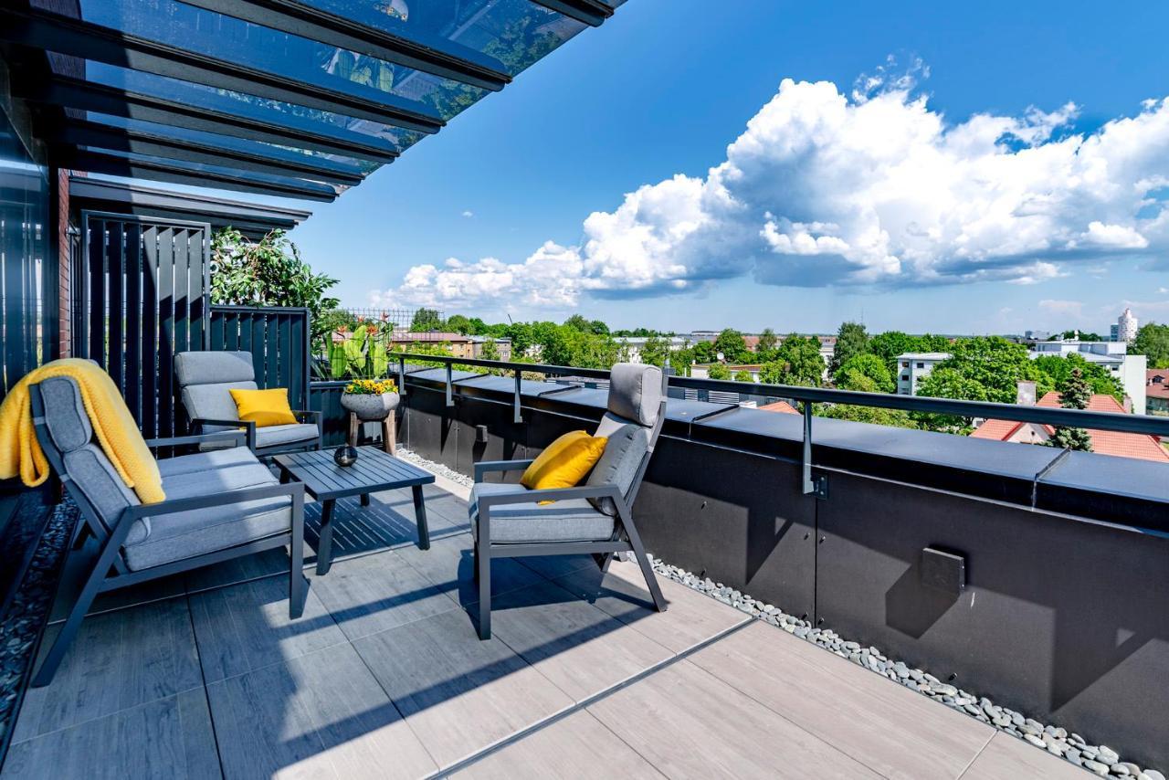 Artisa Riia Str 20B Luxury Penthouse Apartment タルトゥ エクステリア 写真