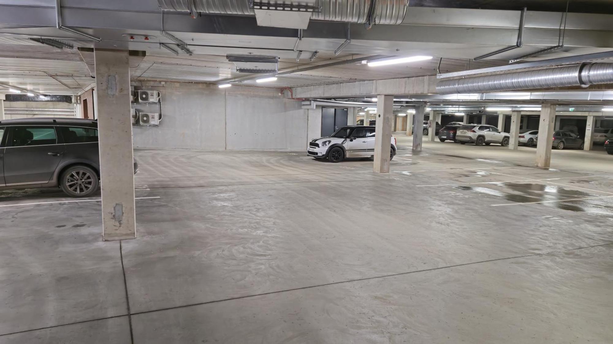 Artisa Riia Str 20B Luxury Penthouse Apartment タルトゥ エクステリア 写真